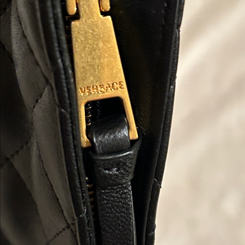 Versace Borsa Nappa Trapuntata Black Quilted Leather Shoulder Bag - Like NEW! - Picture 8 of 13